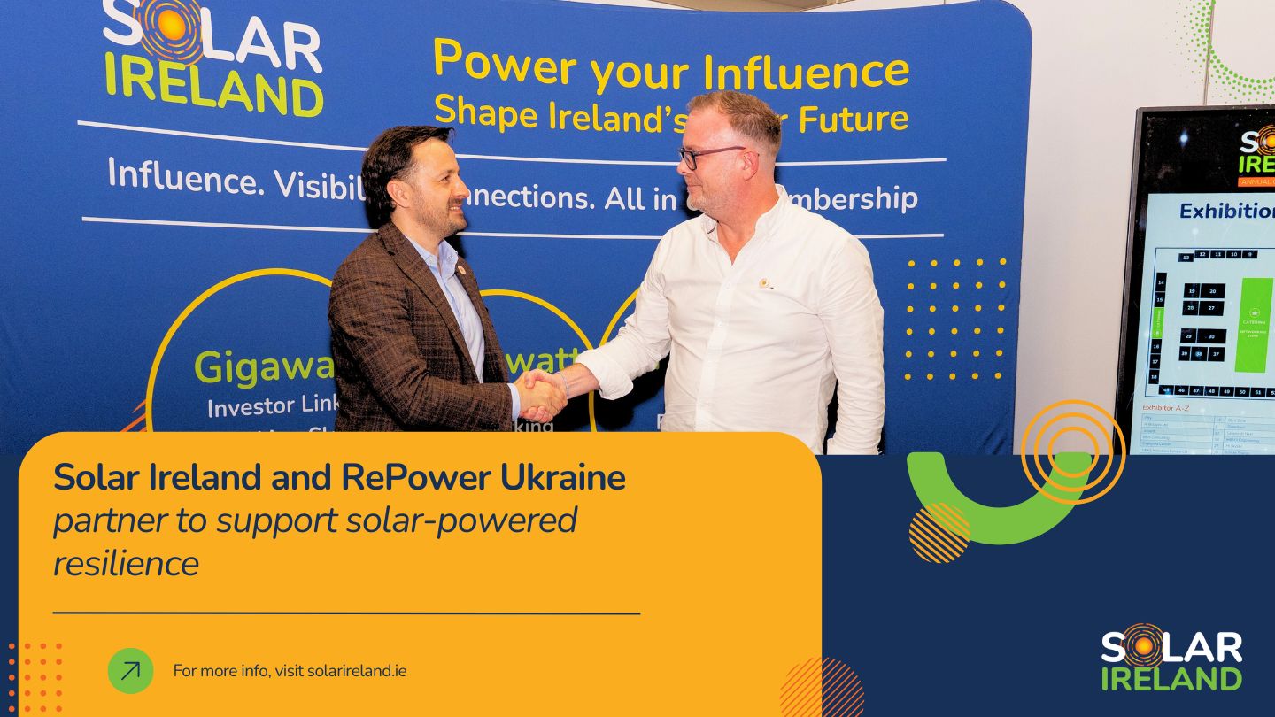 Artem, RePower Ukraine CEO, and Ronan, Solar Ireland CEO, shaking hands