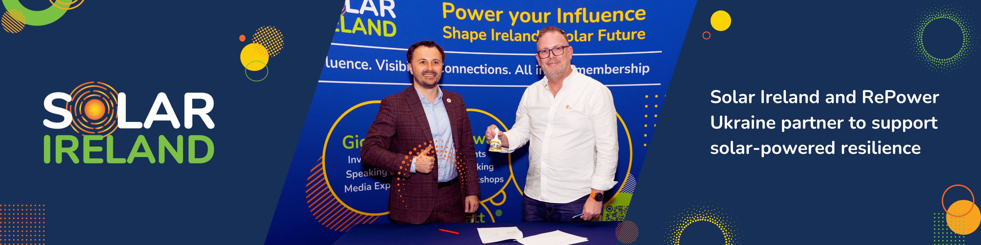 Artem, RePower Ukraine CEO, and Ronan, Solar Ireland CEO, signing MoU